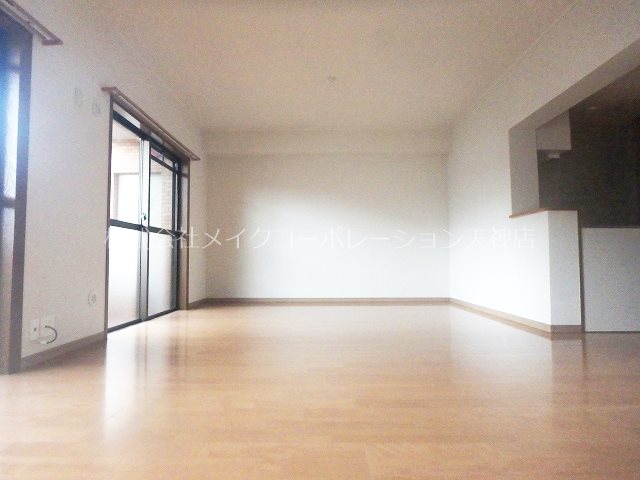 ロイヤルマンション大濠 リビング