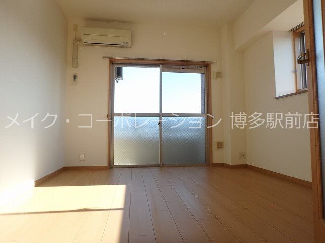 SUNNY SIDE UP ベッドルーム