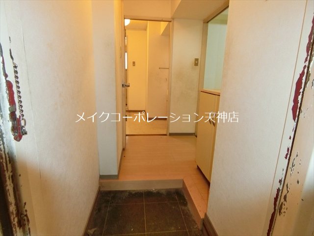 平尾ビル 玄関