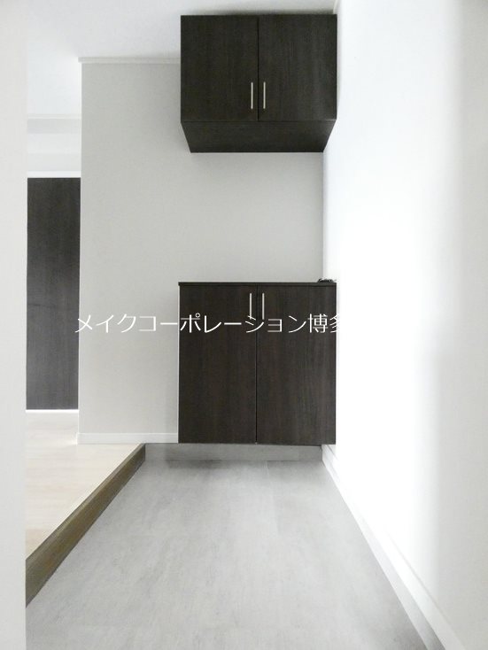 興栄マンション博多 玄関