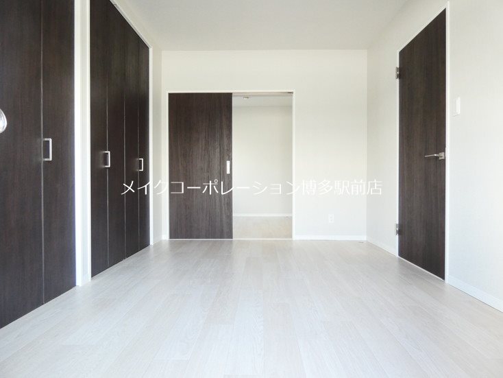 興栄マンション博多 ベッドルーム