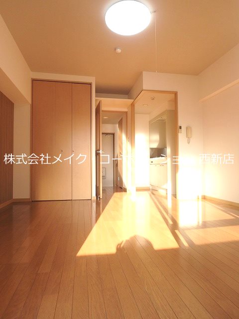 Nラヴィーヌ荒江～ネット無料～ リビング