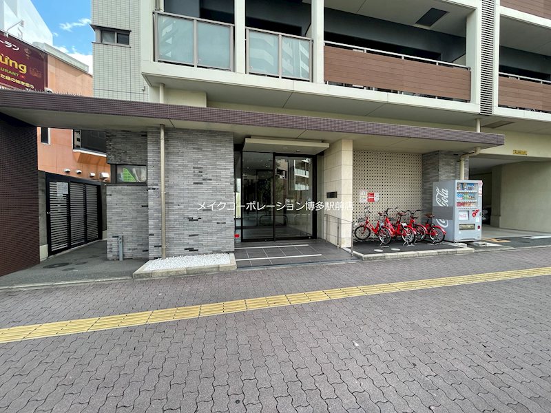 ビエネスタ千代県庁口  外観