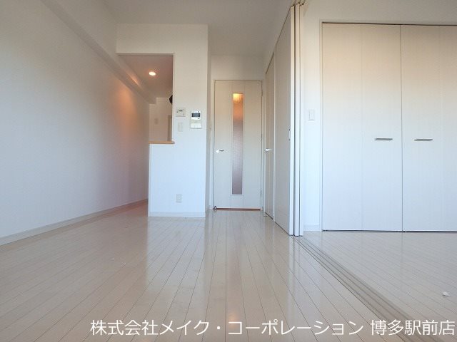 コンダクト福岡東 リビング