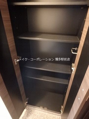 ネストピア博多駅前 玄関