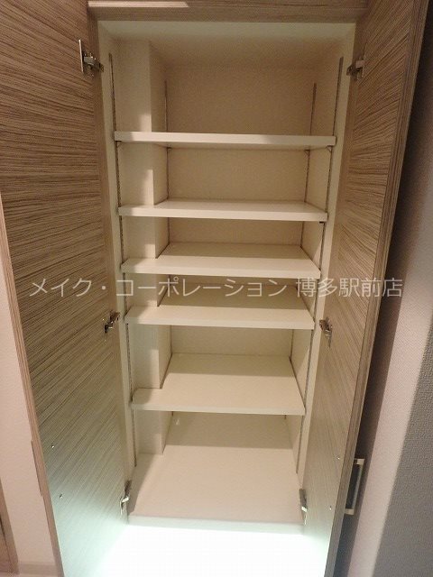 プライムアーバン博多 玄関