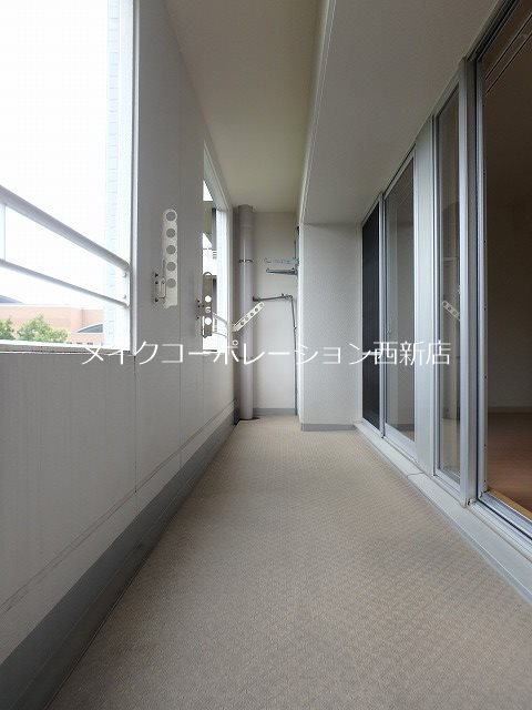 プライムメゾン百道浜 ベランダ