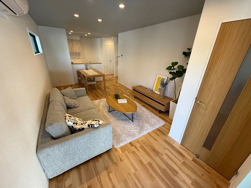 茶山6丁目戸建て リビング