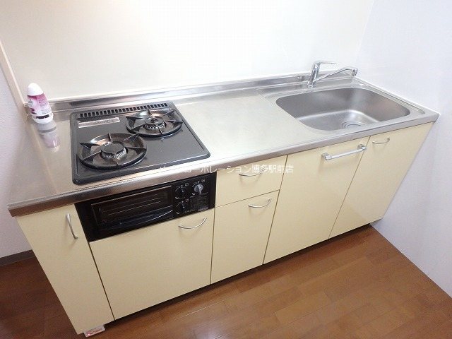 リファレンス博多 キッチン