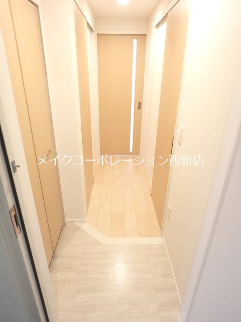 サンライズ小田部 玄関