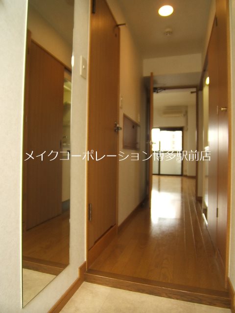 エンクレスト六本松 玄関