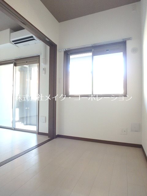 ベッドルーム ライブラ西新 ベッドルーム