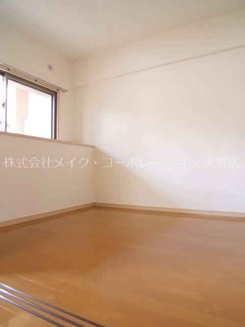 リブル高砂  ベッドルーム