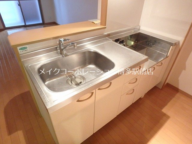 スカイシャトレ箱崎南 キッチン