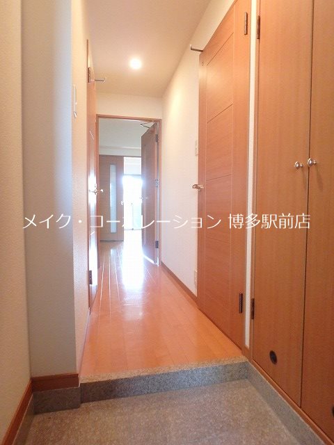 サンネストピア箱崎駅前 玄関