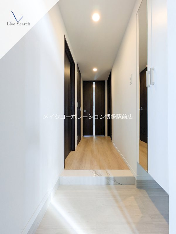 S-RESIDENCE半道橋achieve 玄関
