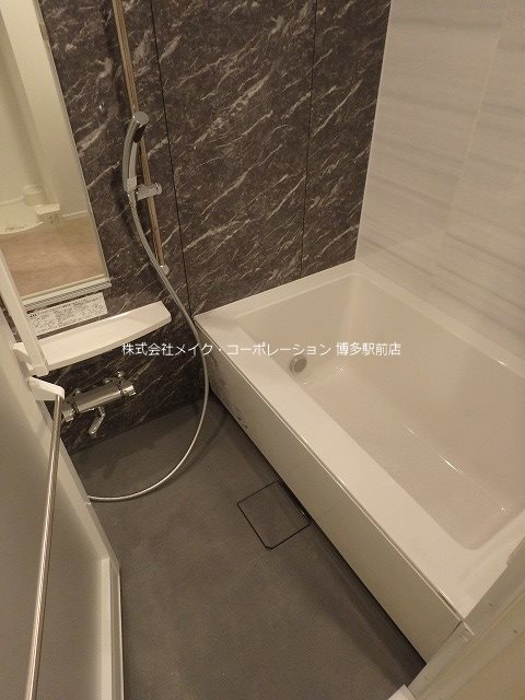 エンクレスト博多駅前ART 風呂画像