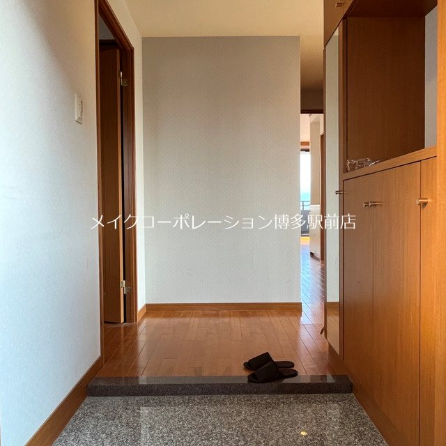 サンリヤン小笹 玄関