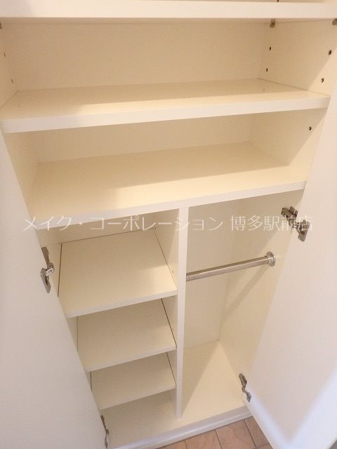 サヴォイブロードストリート 玄関