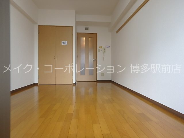 リファレンス下呉服町 リビング
