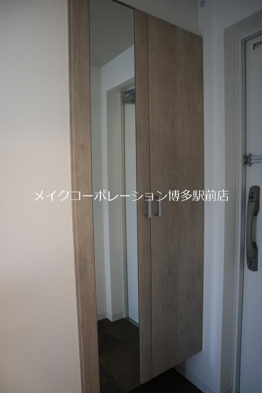 プレジール薬院テラス   玄関