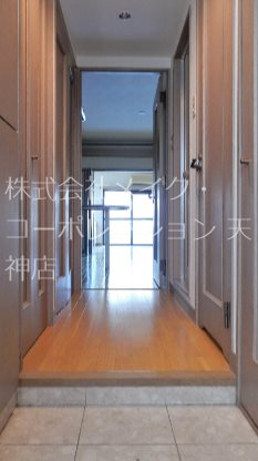 モントーレ天神  玄関