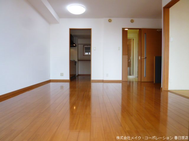 コアマンション白木原ネクステージ リビング