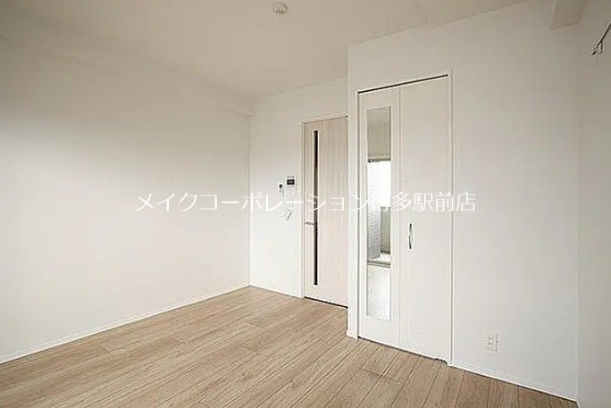 エンクレスト博多リバティ ベッドルーム