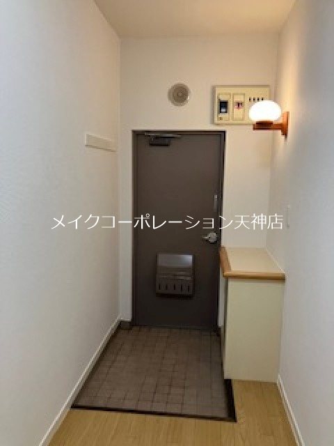 アンピールメゾン黒門 玄関
