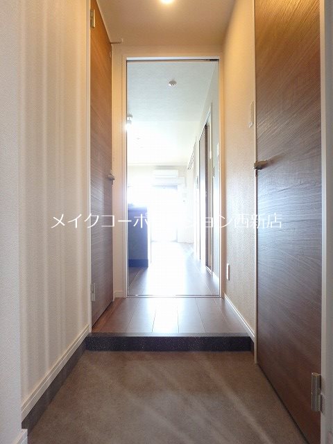 玄関 アネーロ西新Ⅳ 玄関