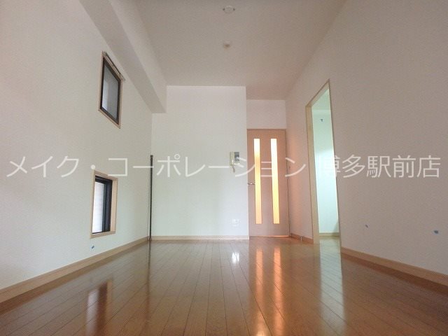 ジェイド博多 リビング