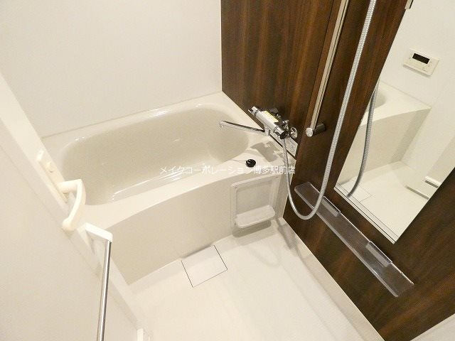 エンクレスト博多駅南FIT 風呂画像