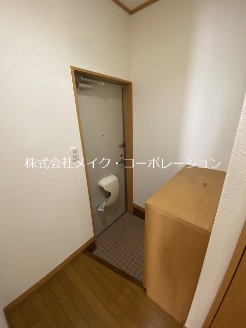 フレンズタカラ 玄関
