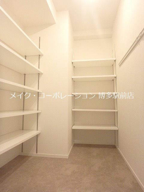 リーブル博多駅前 玄関