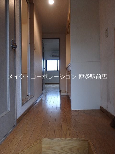 ファミール吉塚 玄関