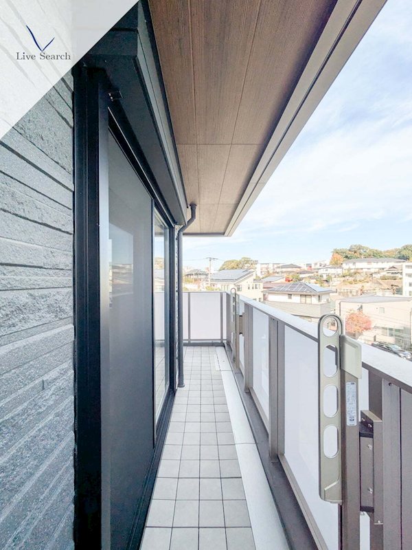 シャーメゾンハマヴィラガーデン警固 ベランダ