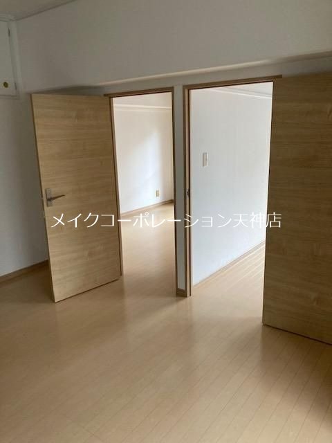天神松井ビル リビング