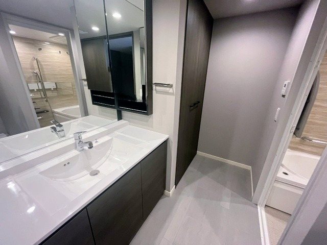 洗面所 グランドメゾン大濠公園THE TOWER その他2