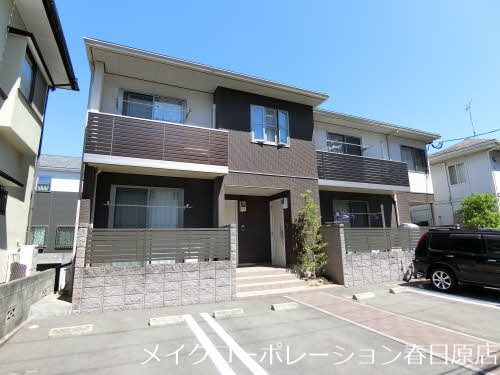 グランテラス春日 201号室 外観