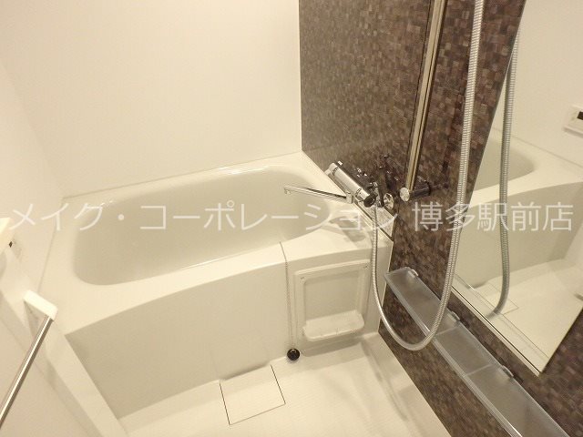 エンクレストベイ天神EAST 風呂画像