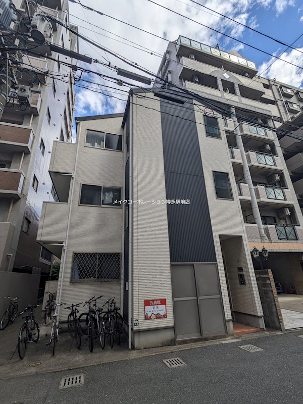 フェリスタ博多駅南 外観