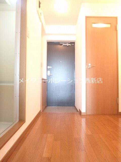 ラフィーネ友泉 玄関