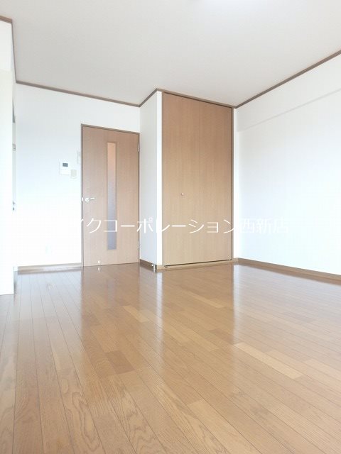 ラフィーネ友泉 ベッドルーム