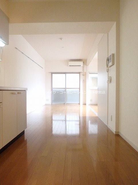 ルッシェ竹下駅前 リビング