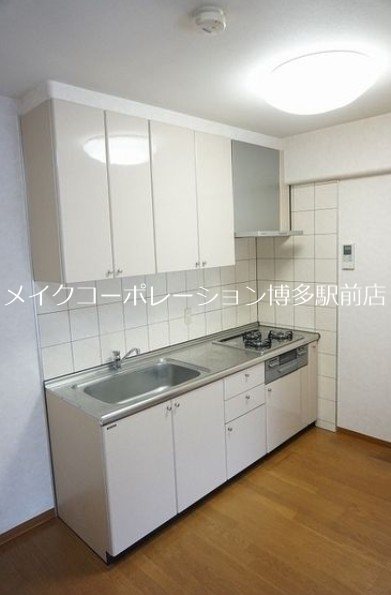エンゼルハイム高宮 キッチン
