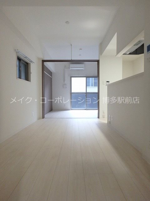 アストラル東比恵 リビング