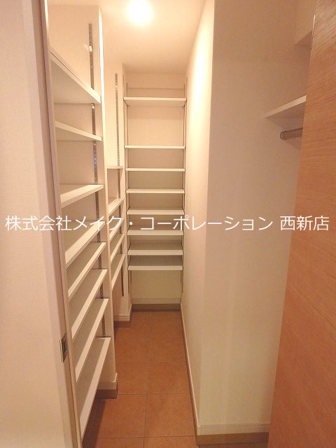 ライフ姪の浜 玄関