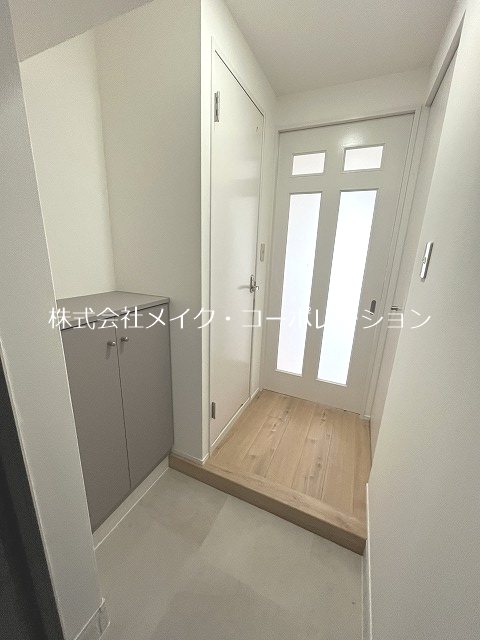 玄関 The Glade Residence West 玄関