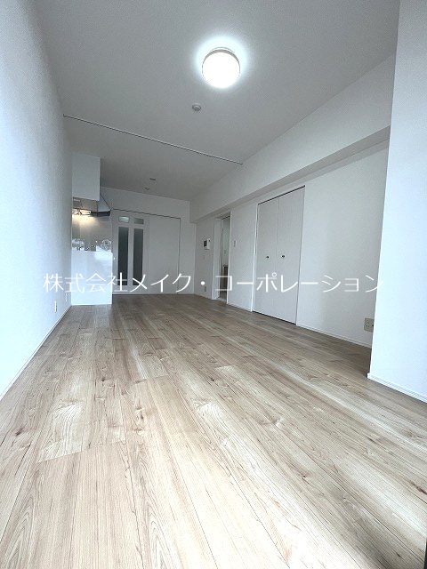 リビング The Glade Residence West リビング