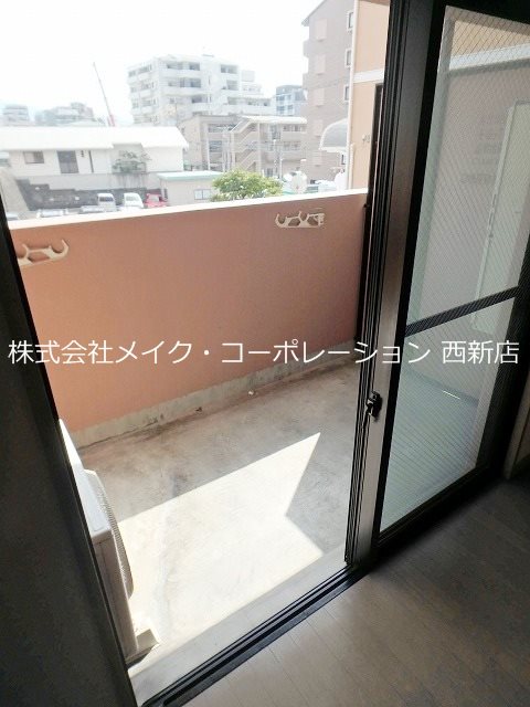 テラ・ロッサ西新～ネット無料～ ベランダ